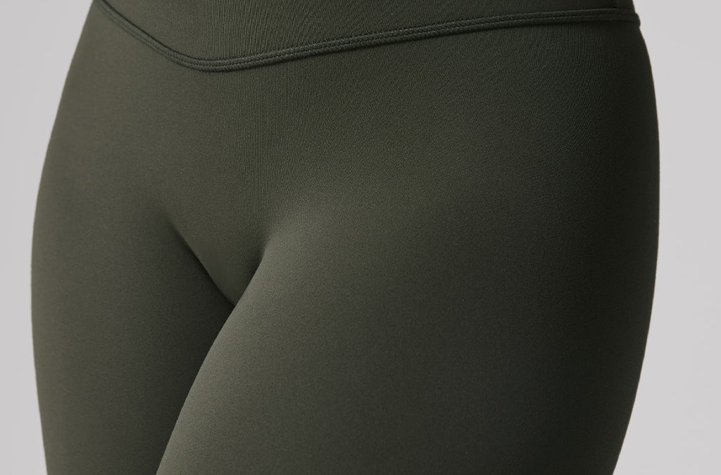 Women's Hugcurve No Front Seam Leggings 25" Rainforest Green