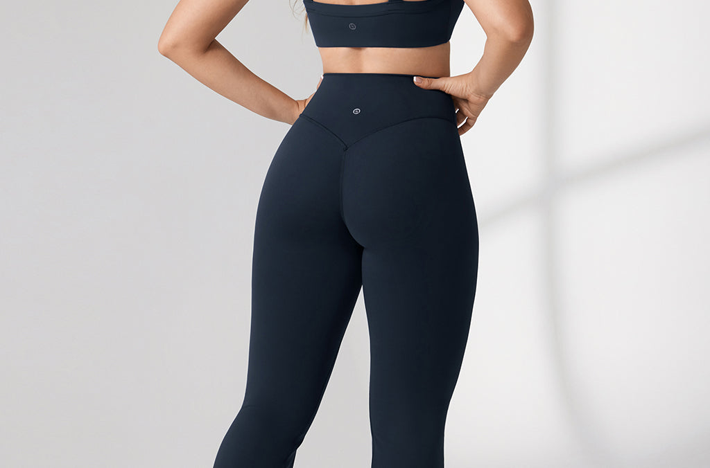 Women's Hugcurve No Front Seam Flare Leggings 31'' Clay Brown