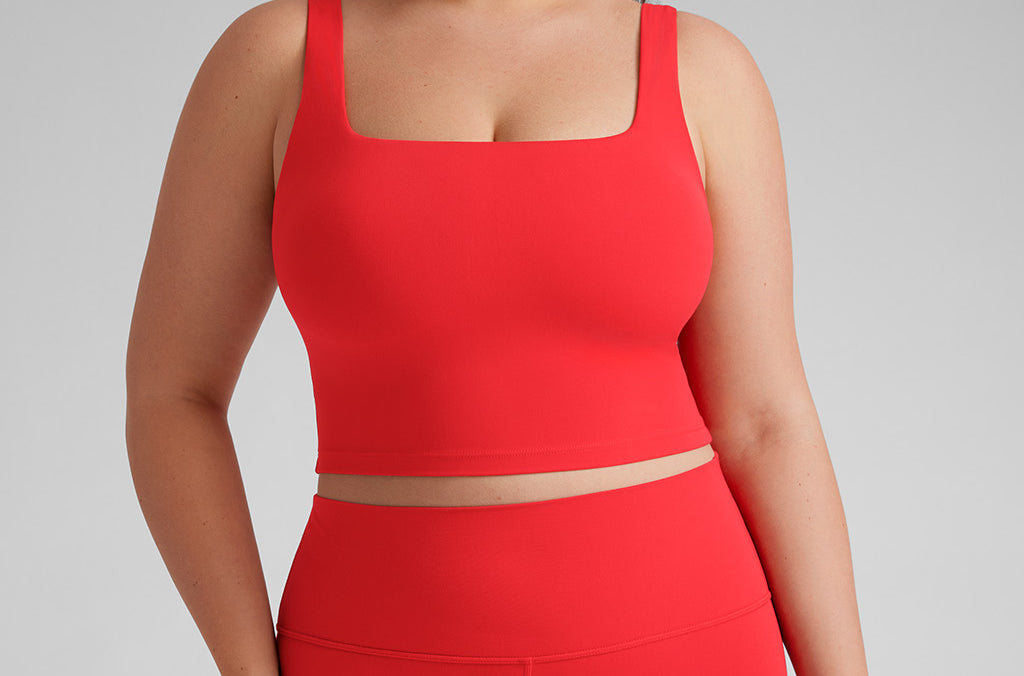 CRZ YOGA Women's Square Neck Longline Sports Bra Deep Red