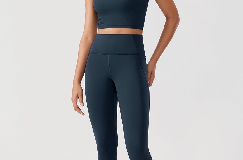 CRZ YOGA Women's Square Neck Longline Sports Bra True Navy