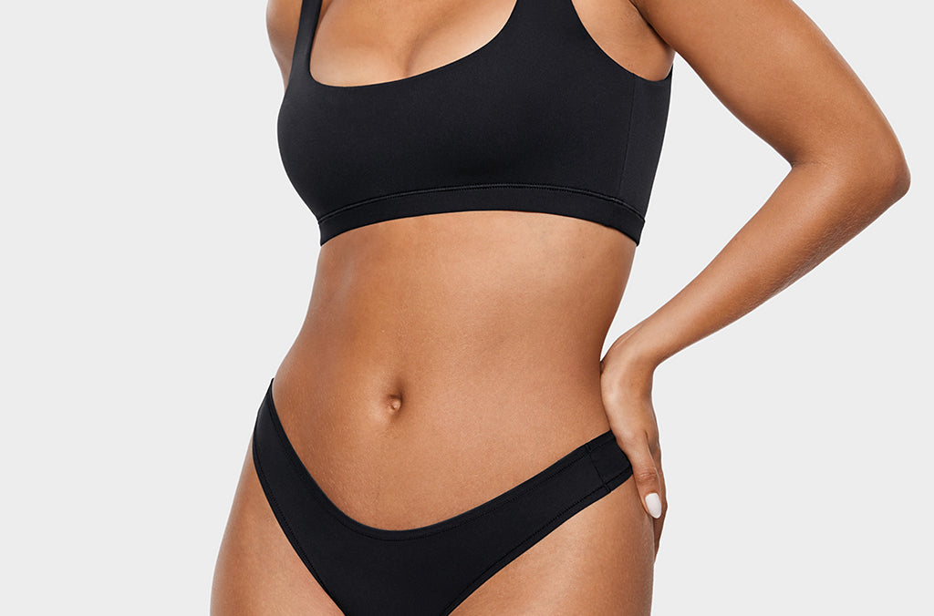 Women's V-shaped Low Rise Thongs 3 Pack Chic 7 (3pack)