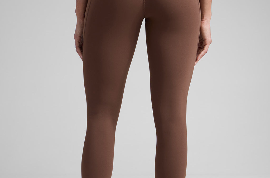 CRZ YOGA Women's Sleek Pocket Leggings 25” Coffee Brown