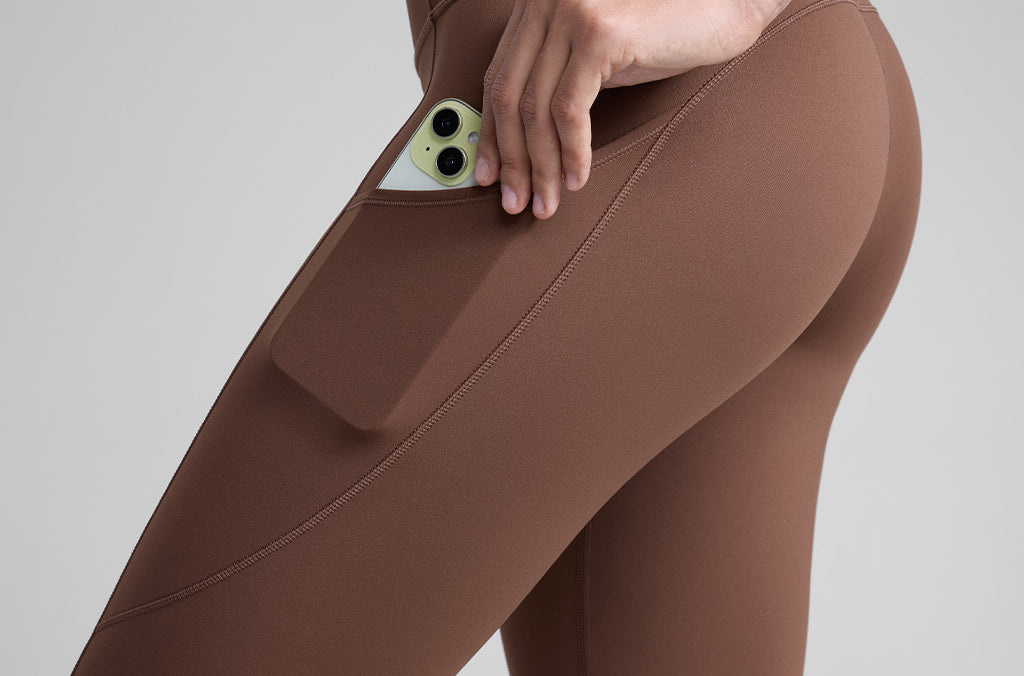 CRZ YOGA Women's Sleek Pocket Leggings 25” Coffee Brown
