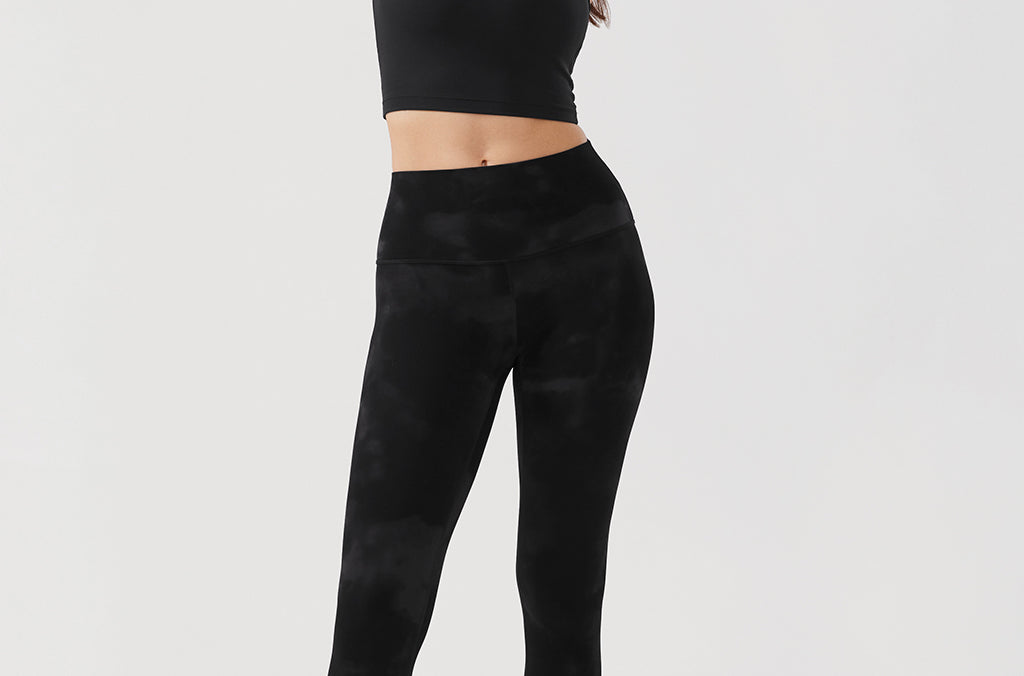 CRZ YOGA Women's Yoga Lounge High Rise Butterluxe Yoga Leggings 25'' Black Tie Dye Flowers